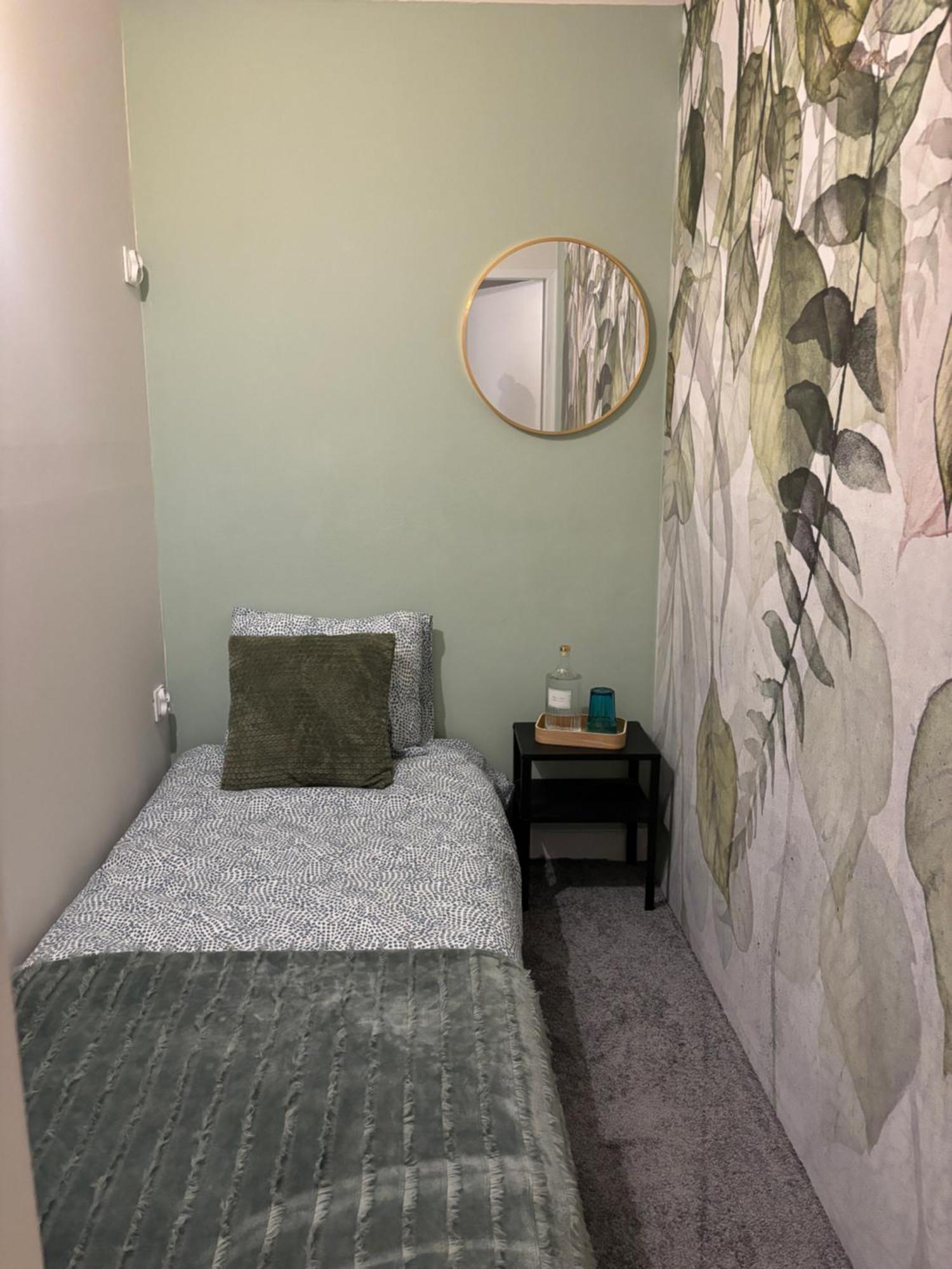 Shespace Apartrooms Capsulehotel *