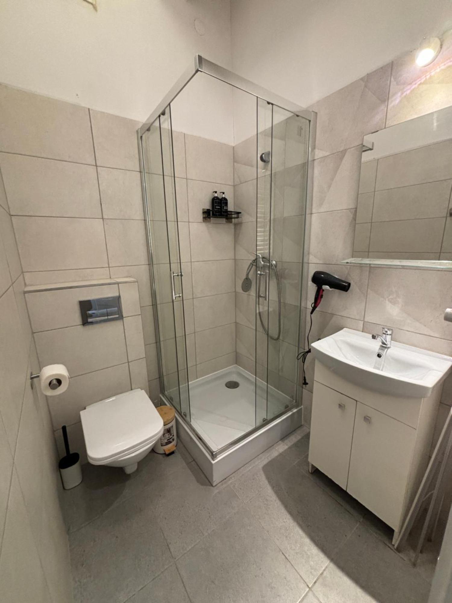 Kapselhotel Shespace Apartrooms